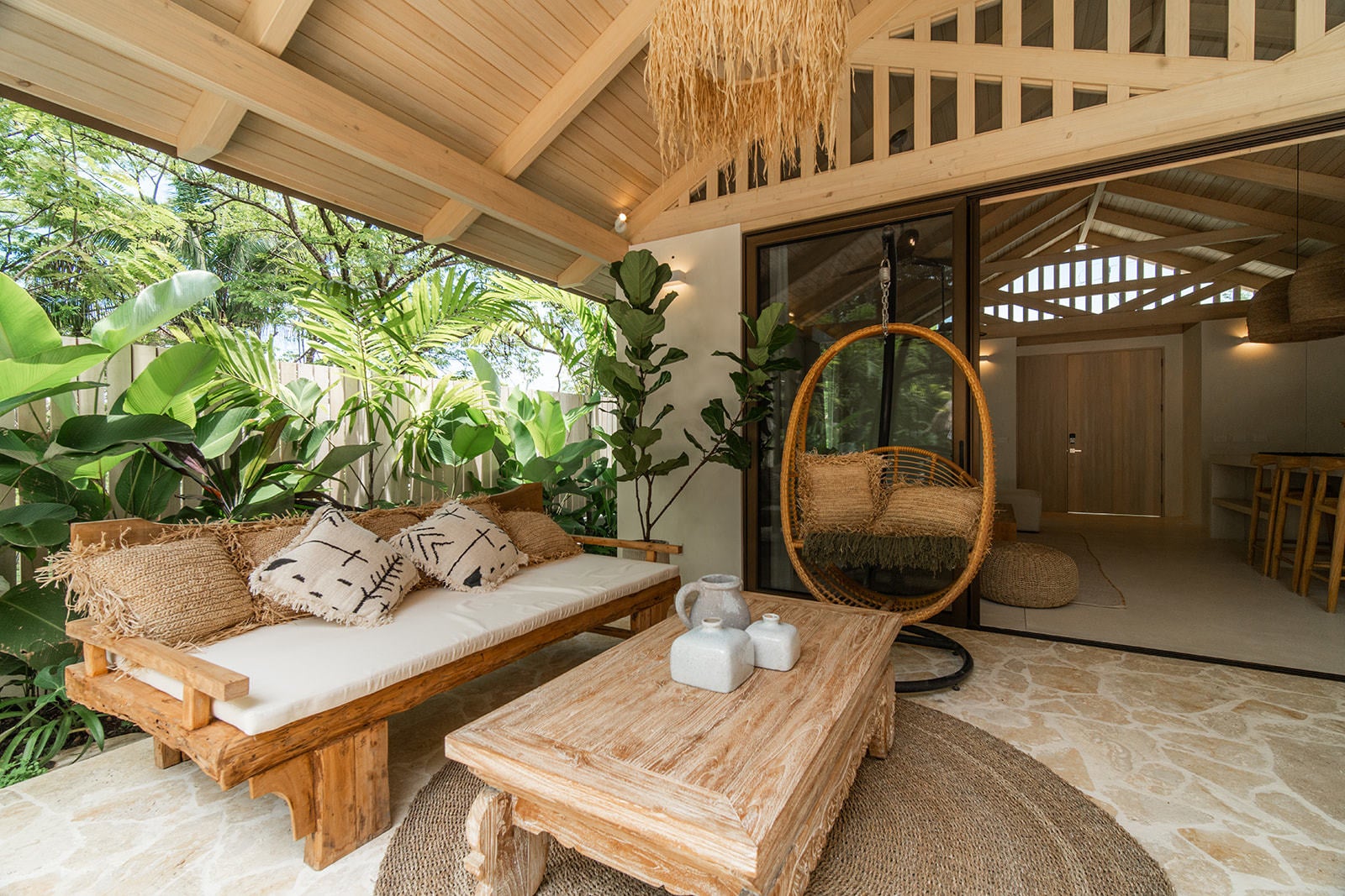 Turnkey Three-Bedroom Luxury Villa — photo 9 of 19