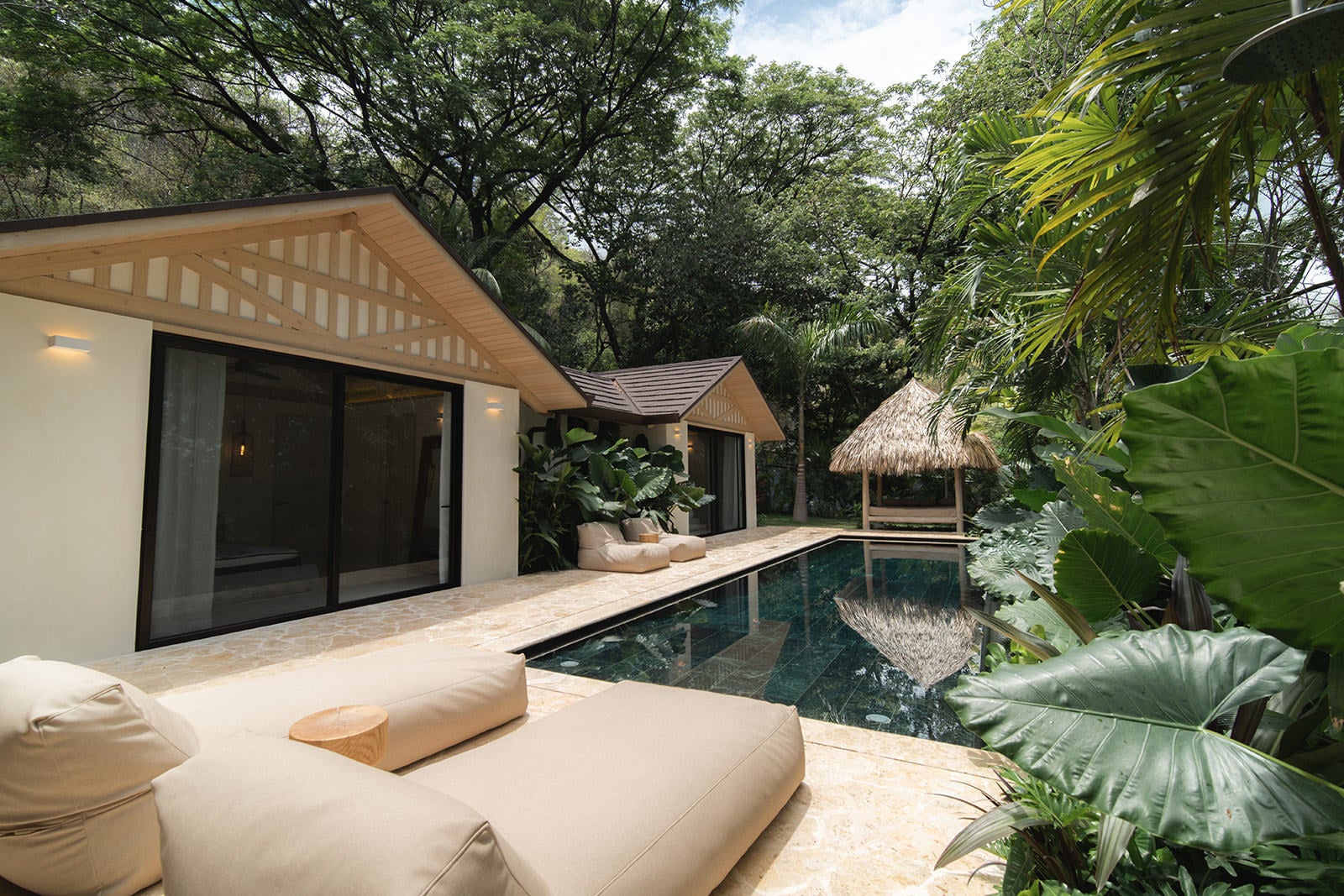 Turnkey Three-Bedroom Luxury Villa — photo 11 of 19