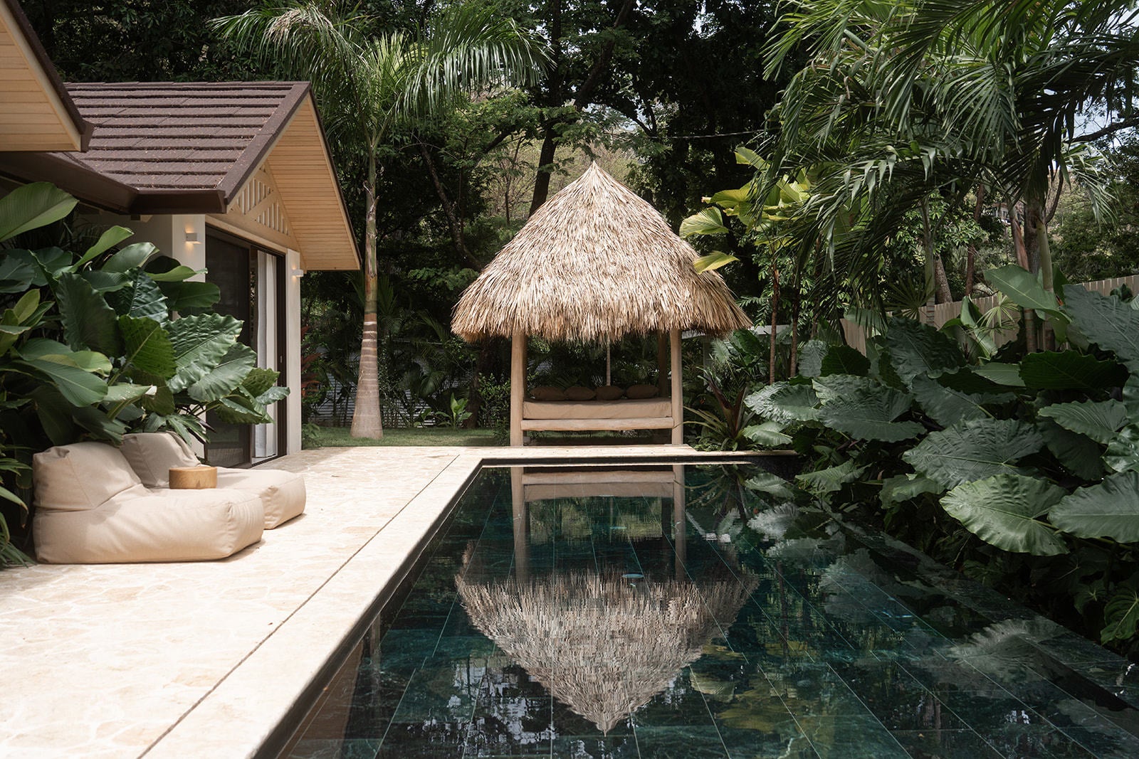 Turnkey Three-Bedroom Luxury Villa — photo 17 of 19
