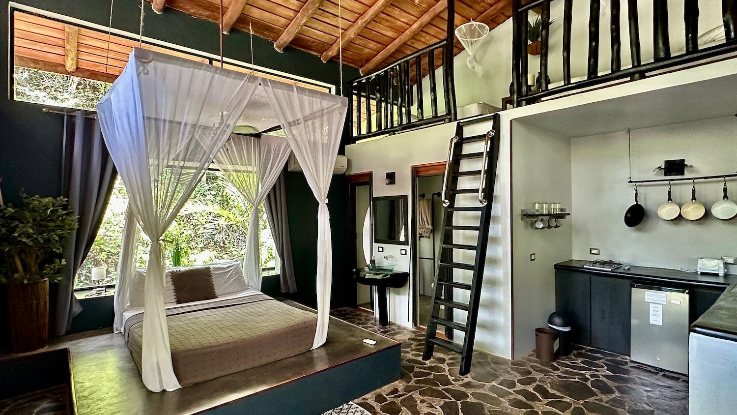 Eight Turnkey Studios and Three Bedroom Home — photo 15 of 19