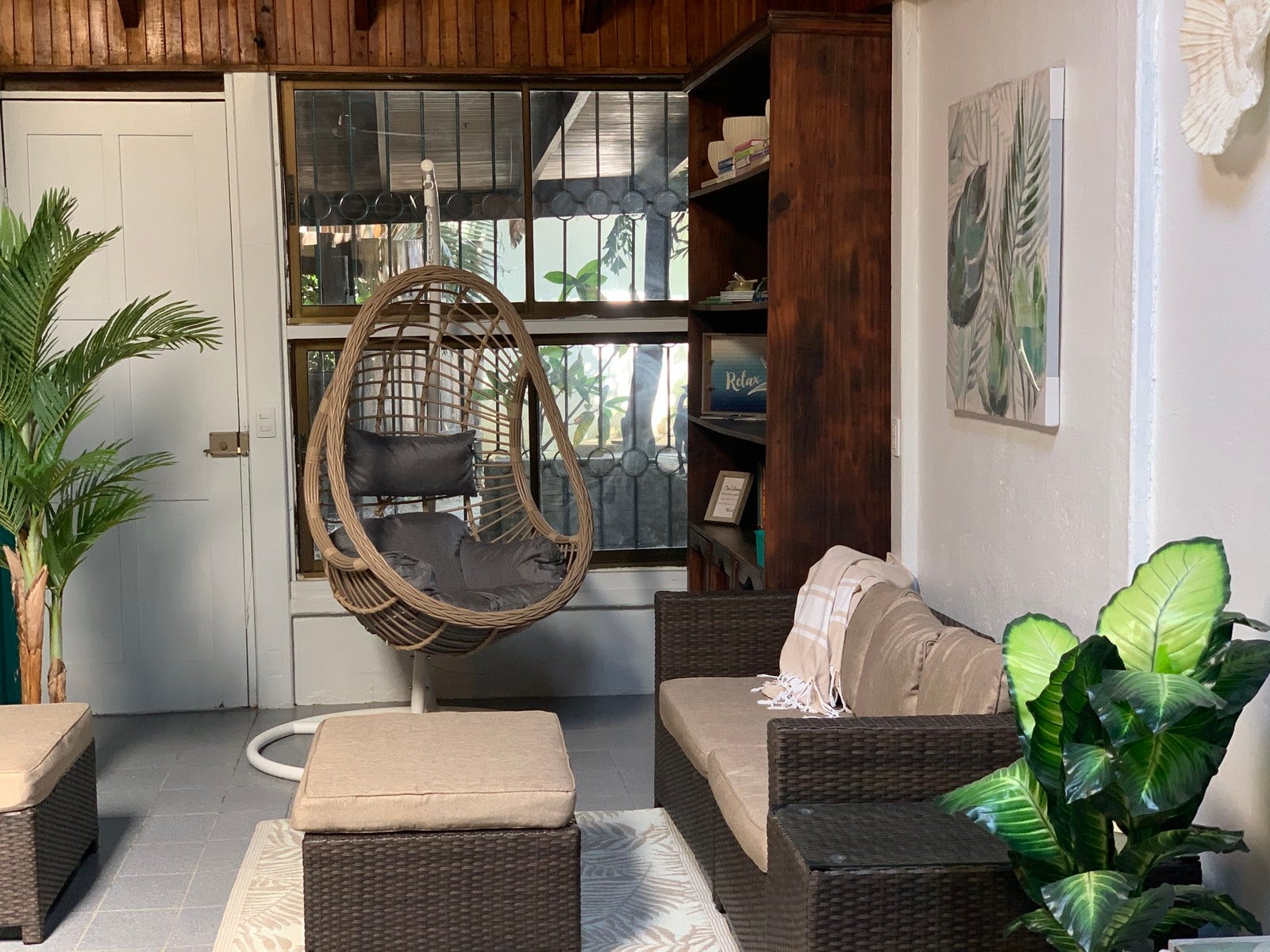 Turnkey Income with Development Upside, Santa Teresa, Cobano, Puntarenas, Puntarenas, Costa Rica 60111 — photo 3 of 5
