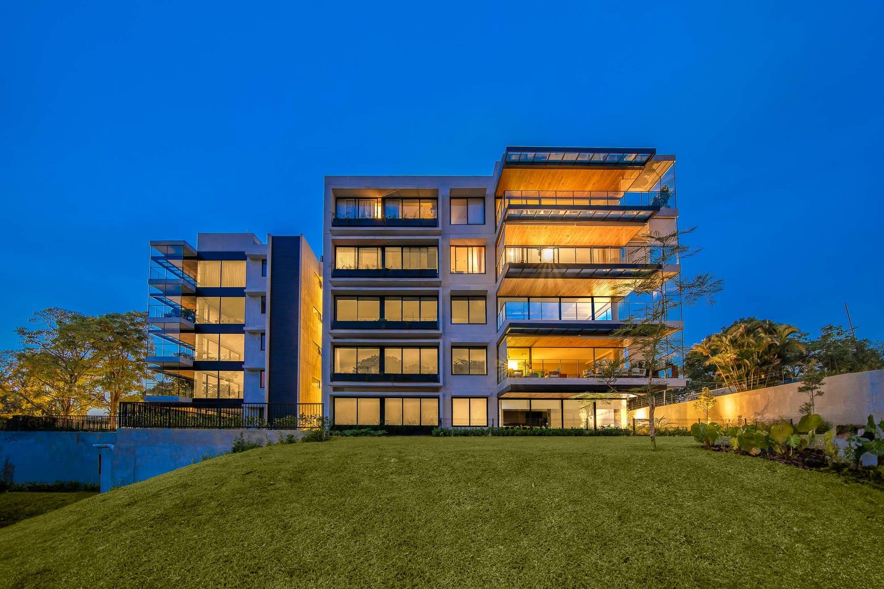 Your Dream Home Awaits — photo 2 of 13