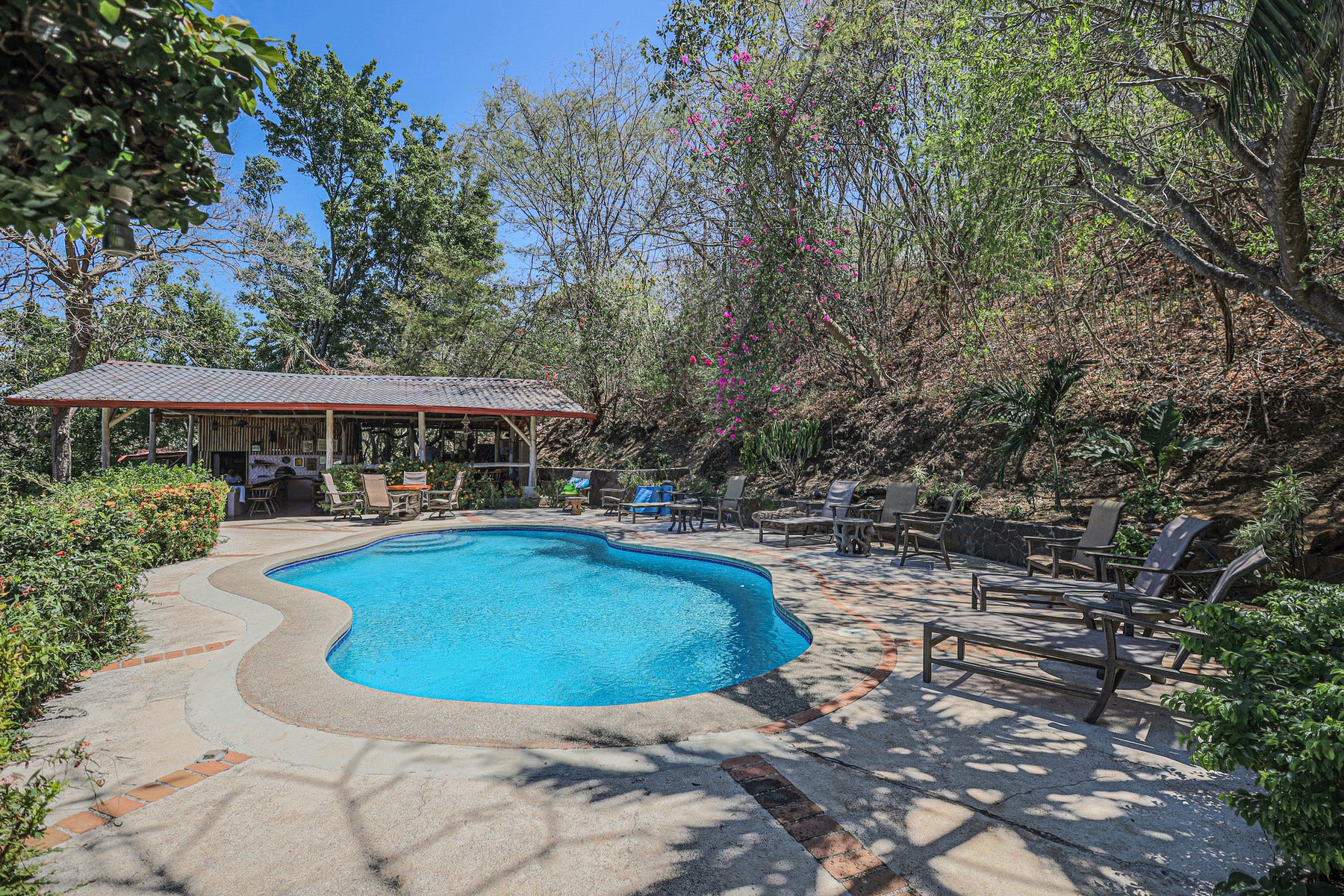 Expansive Ocean View Property — photo 13 of 19