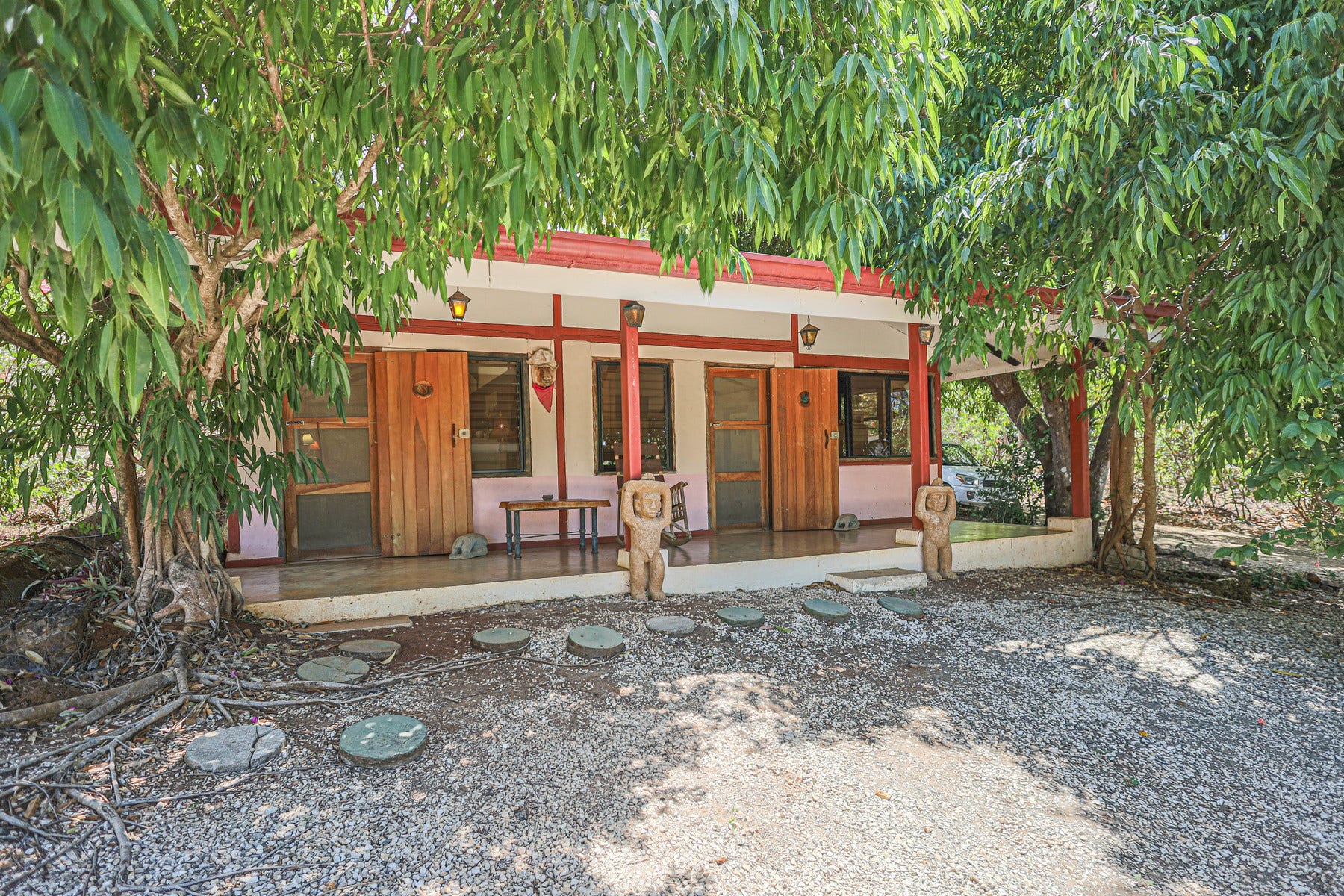 Expansive Ocean View Property — photo 18 of 19