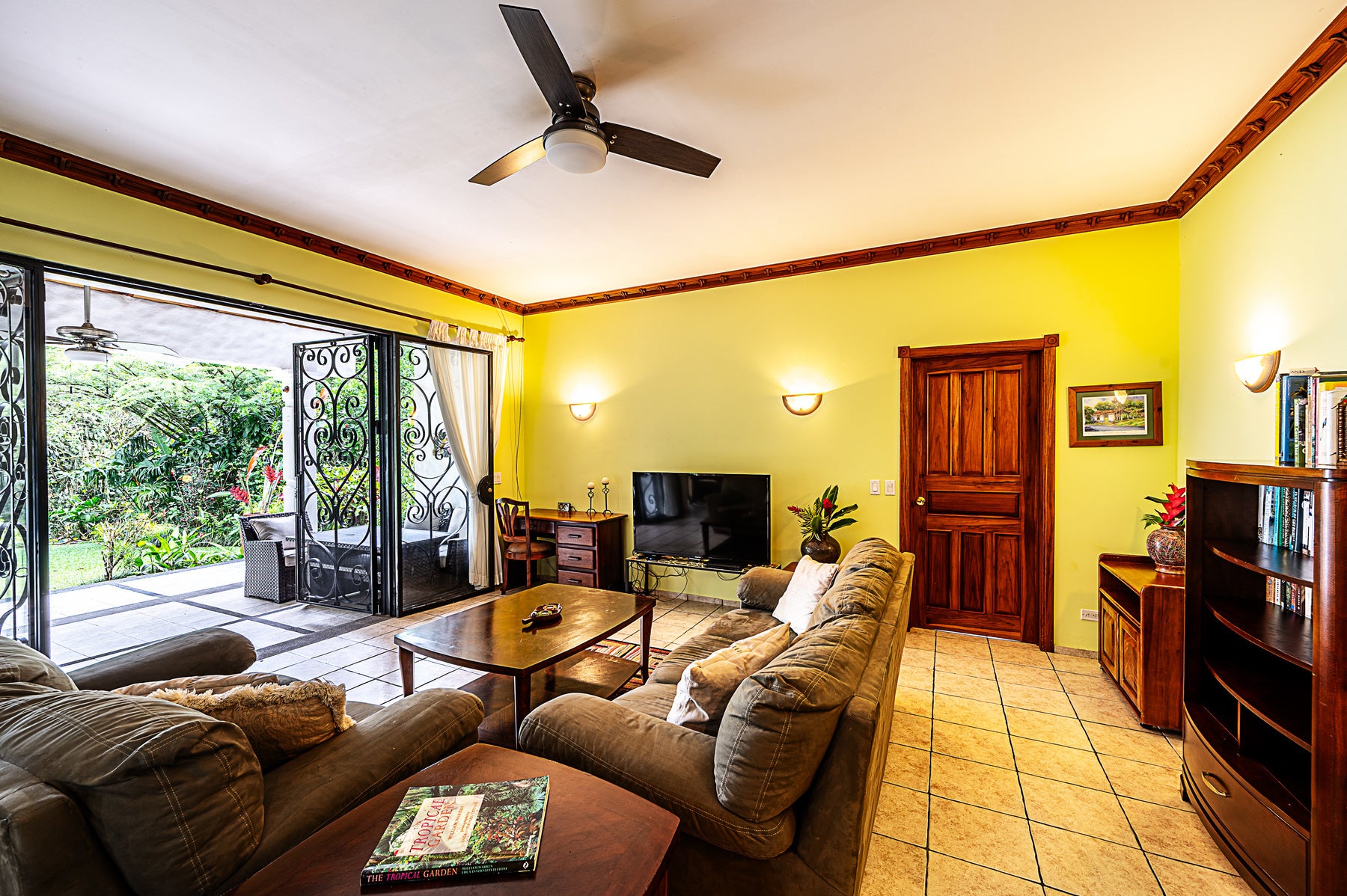 Arenal Lake View Home — photo 7 of 19