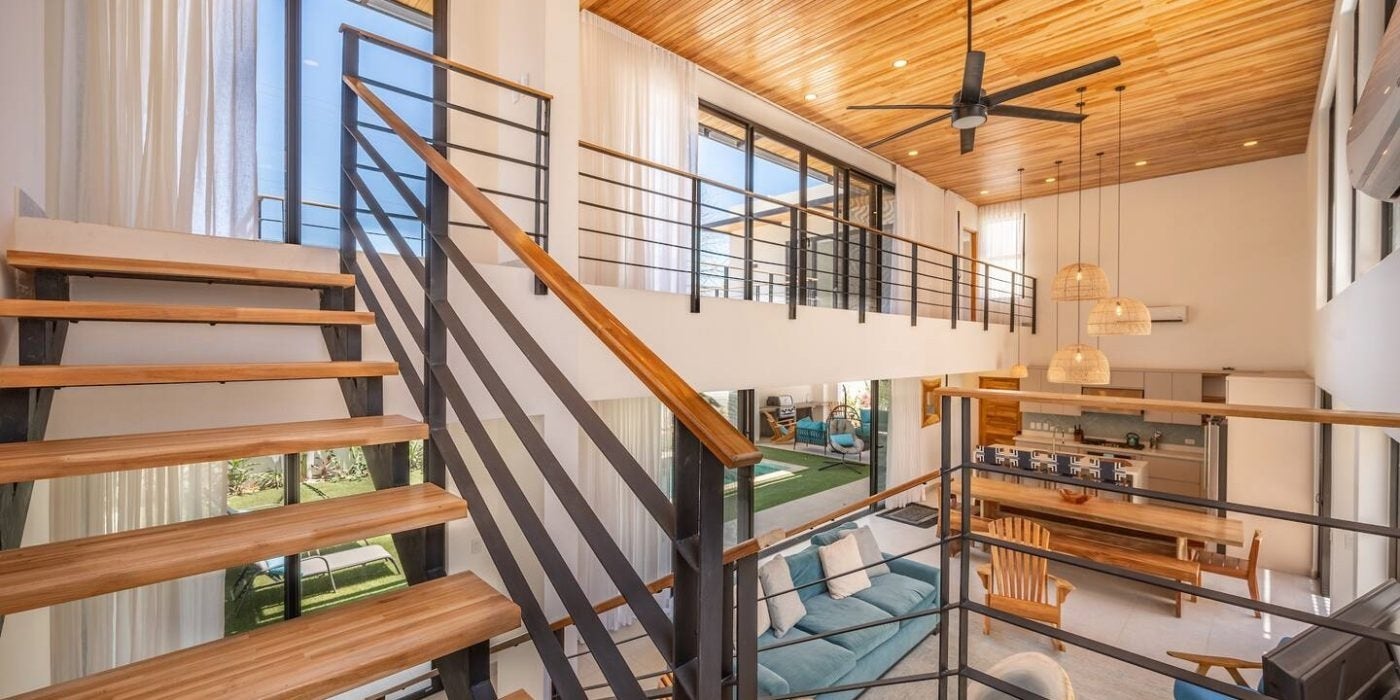 Beautiful modern House with green zone and pool — photo 5 of 19