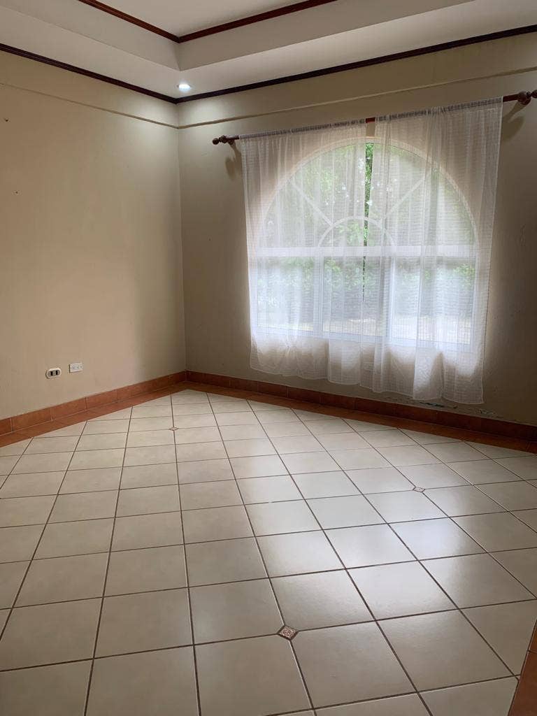 Estate Home with guest house — photo 15 of 19