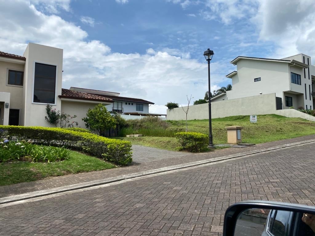Lot in Exclusive Gated Community — photo 3 of 6