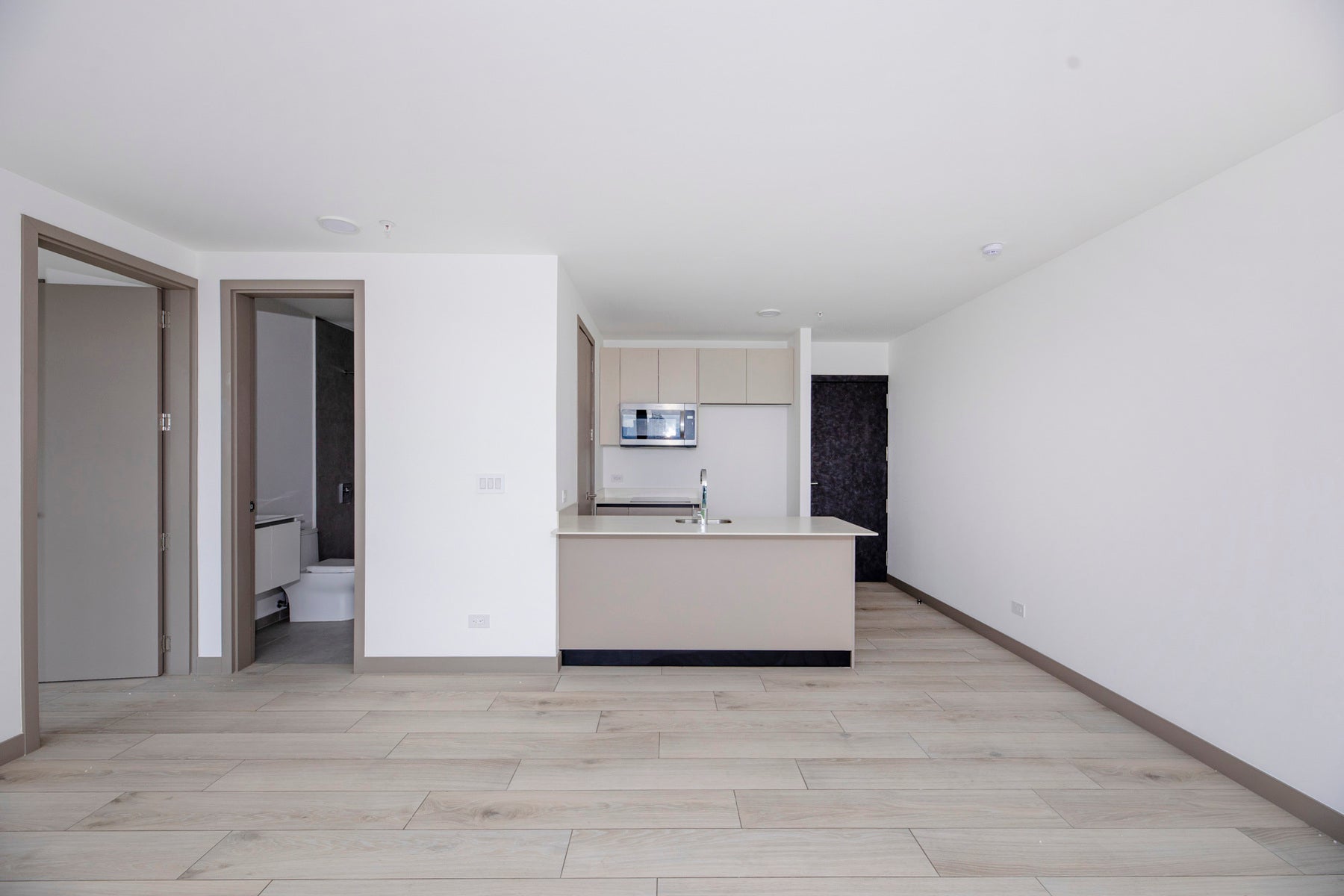 Brand New Corner Penthouse — photo 5 of 19