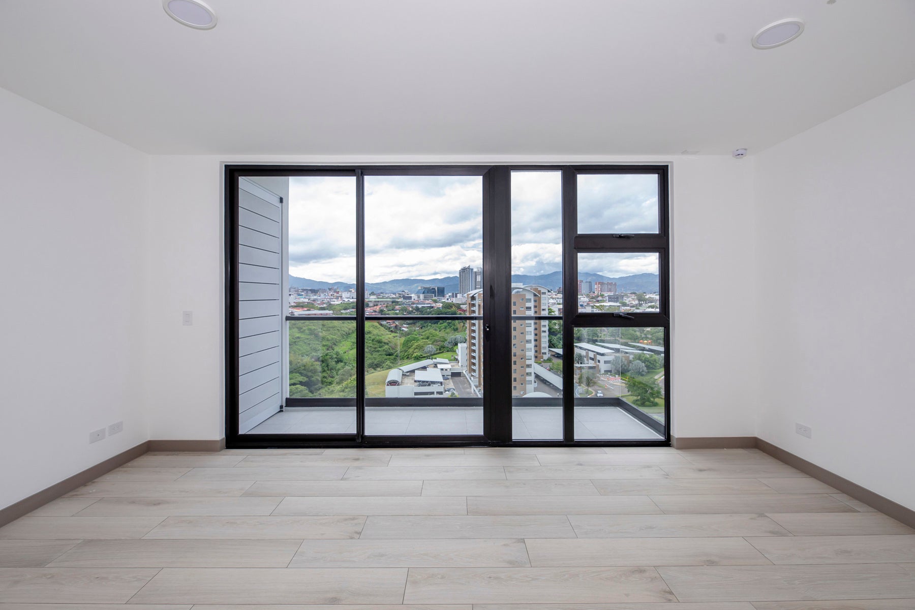 Brand New Corner Penthouse — photo 7 of 19