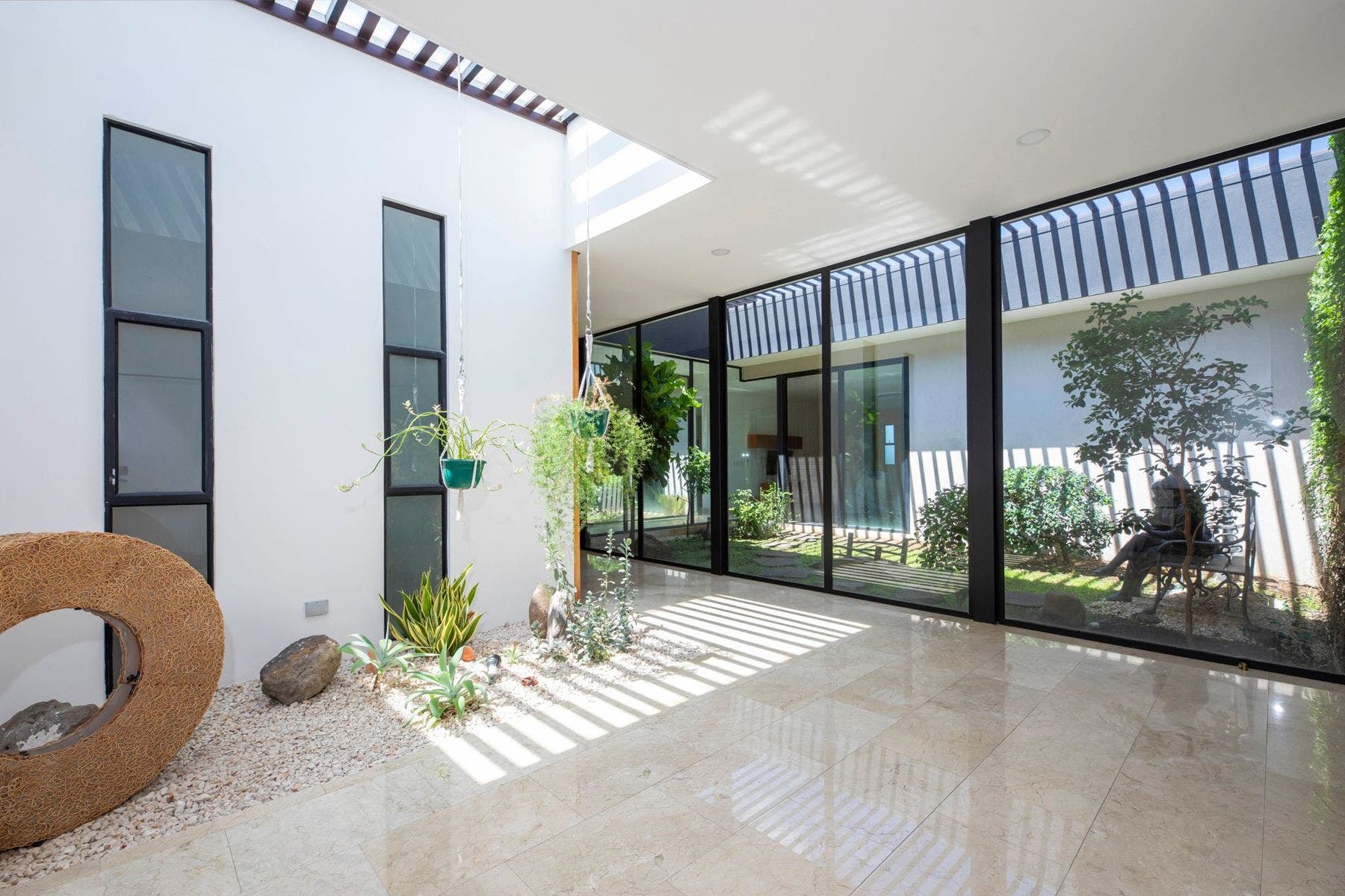 Golf Front Contemporary One Story Home — photo 3 of 19