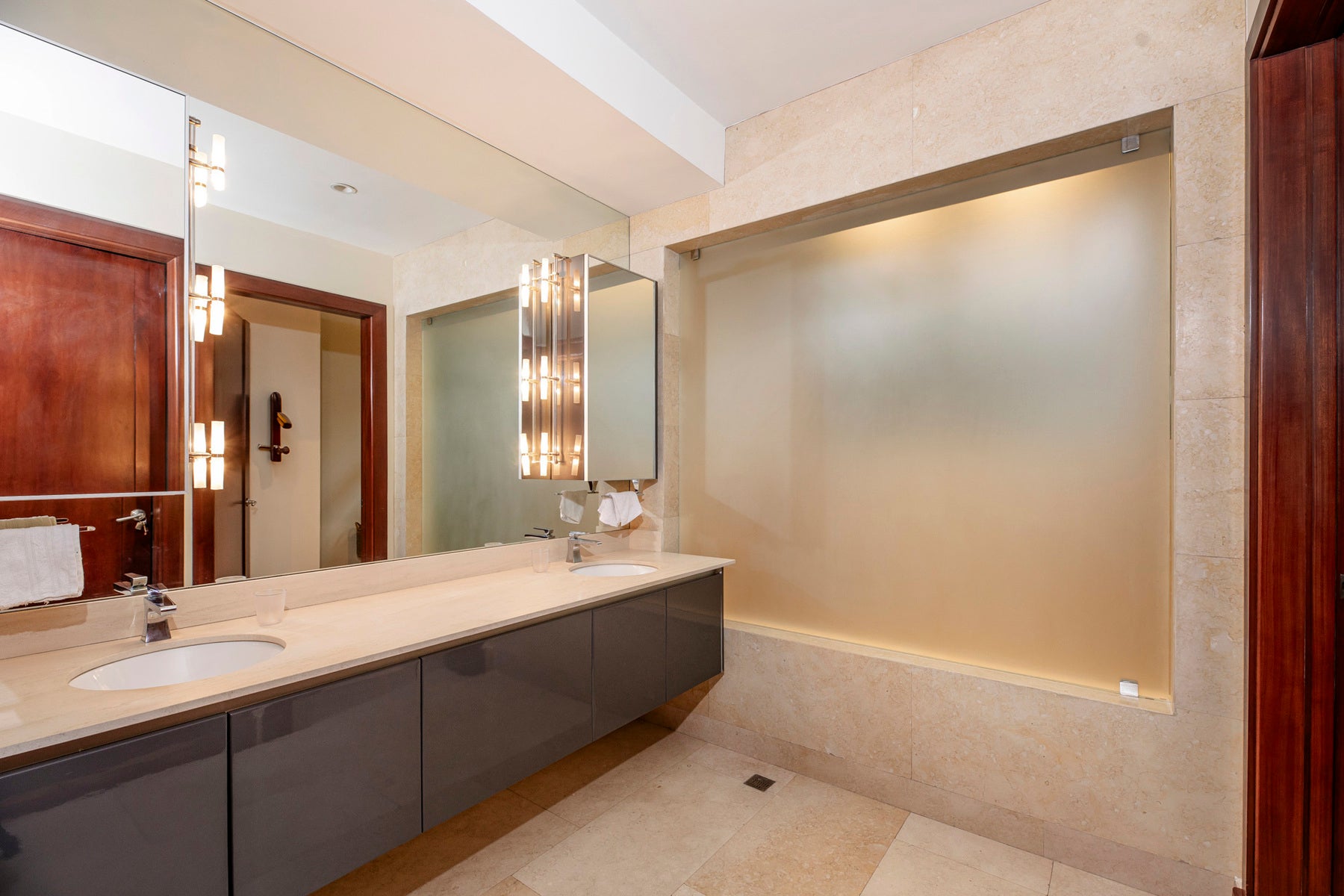 Modern One-Level Home in Hacienda El Cocoy, Escazú — photo 18 of 19