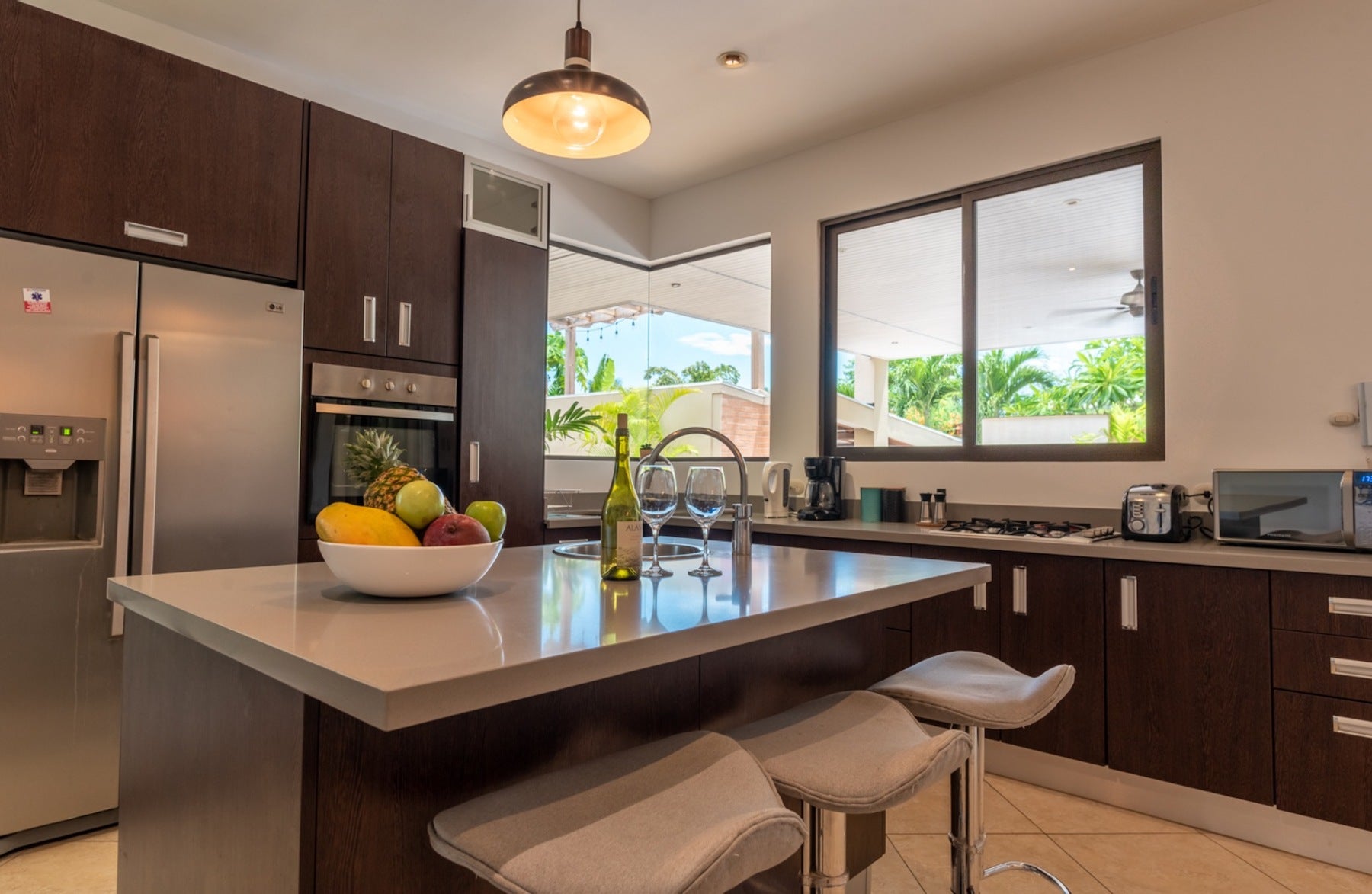Four Bedroom Home In The Heart Of Town — photo 4 of 12