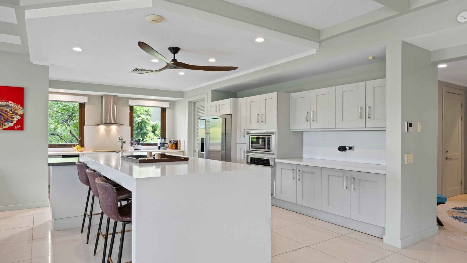Renovated Luxury Villa — photo 12 of 19
