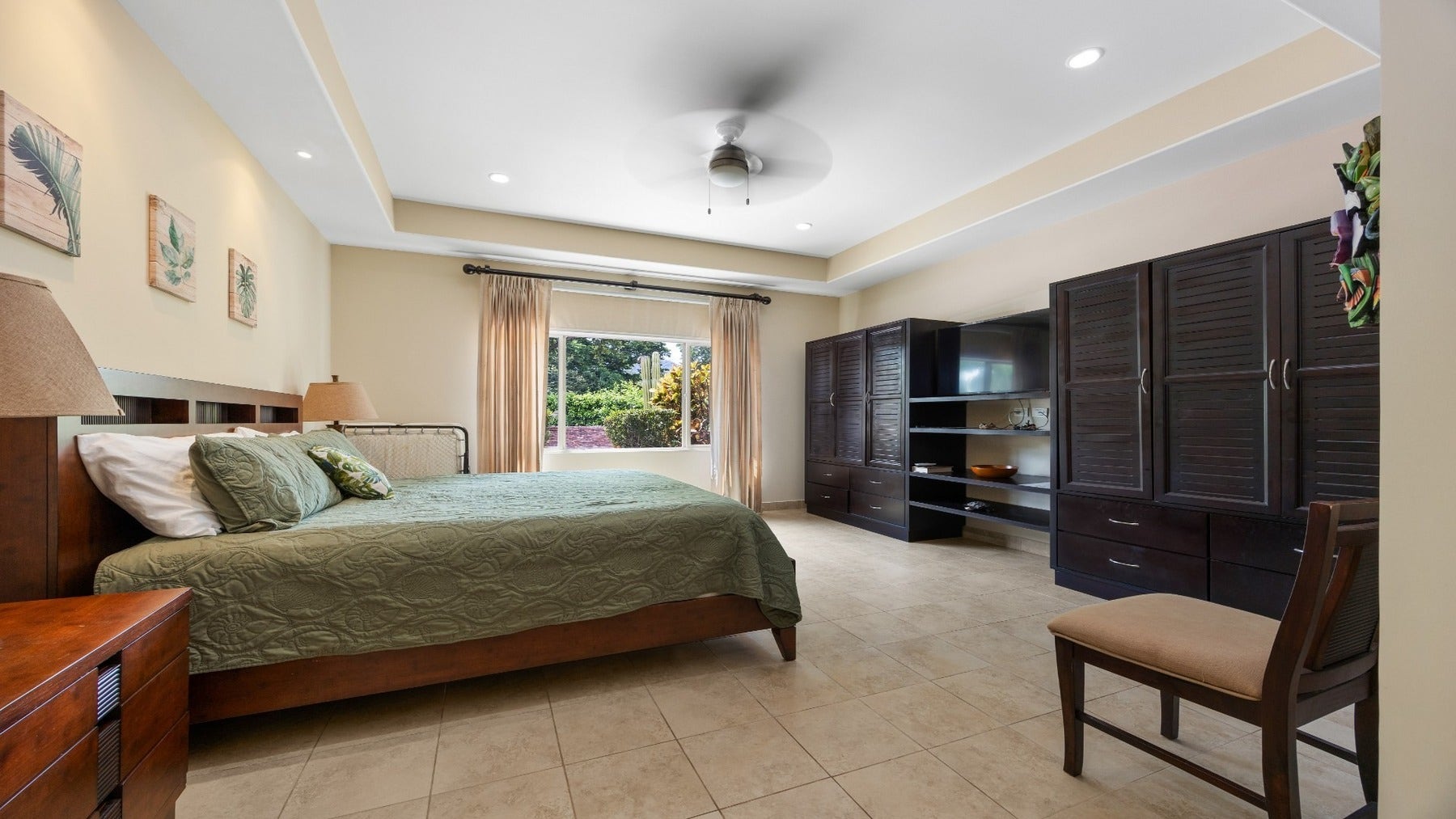 Mediterranean Estate with Guest House — foto 19 de 19