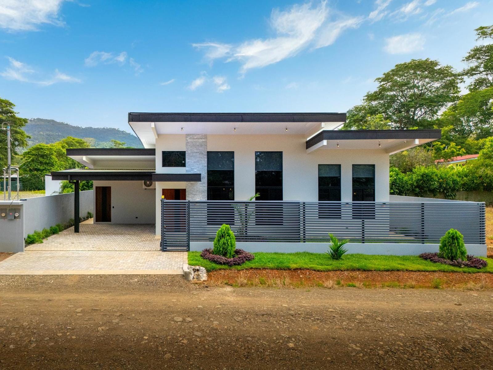 Luxury Living Home Mindfully Designed, Uvita, Dominical, Bahia Ballena, Osa, Puntarenas, Costa Rica 60504, Uvita