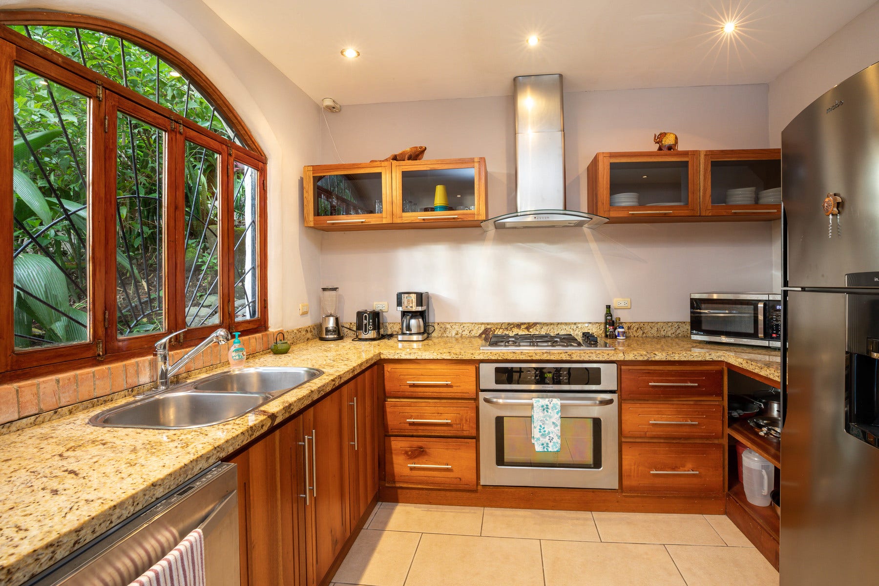 Private Rainforest Villa with Guest House — photo 3 of 19