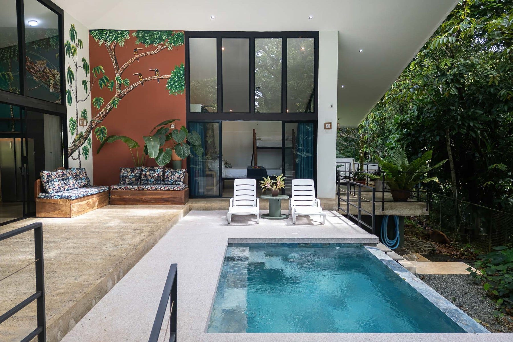 Rainforest Villa with Pool and Creek — foto 9 de 18