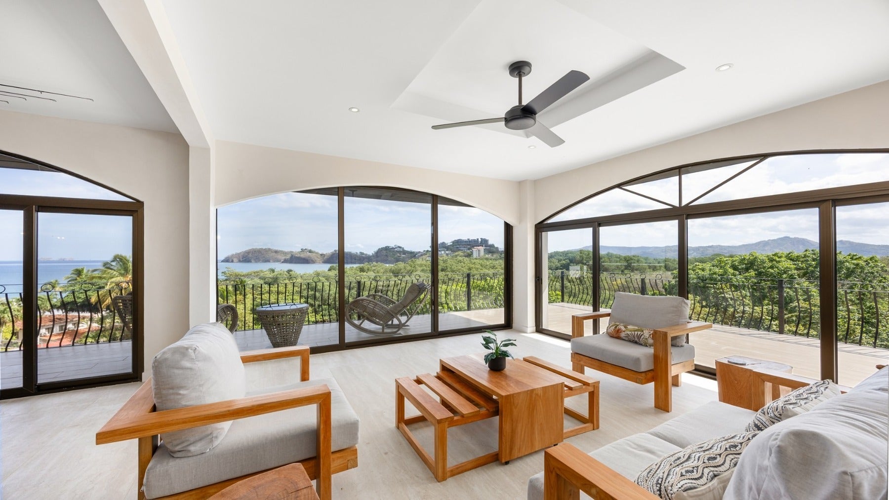 Ocean View Home — photo 13 of 19