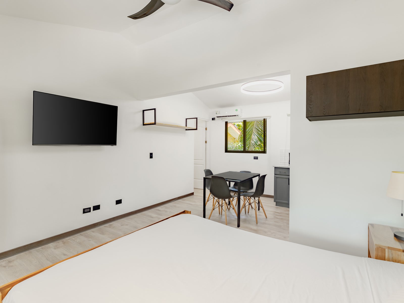 One Bedroom Studio Steps from Beach — photo 9 of 17