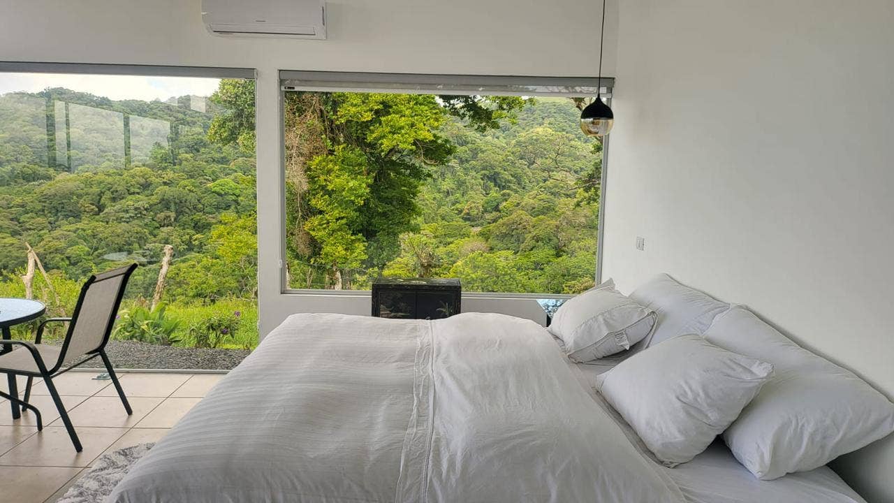 Luxury Lake-View Estate — foto 8 de 16