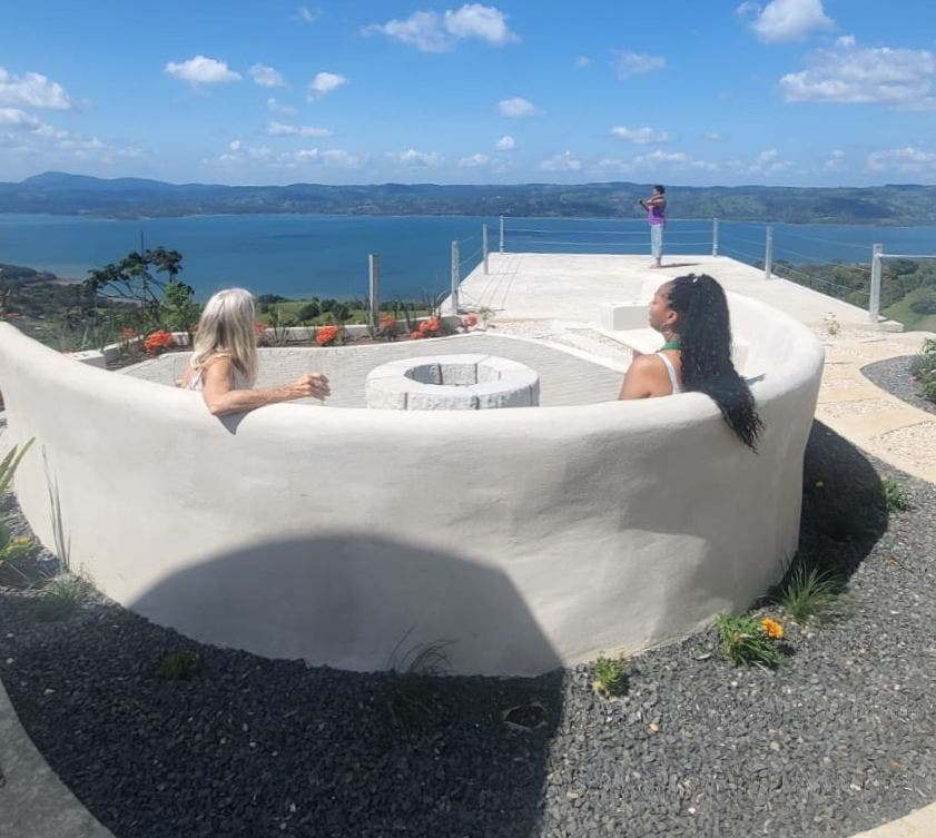 Luxury Lake-View Estate — foto 12 de 16
