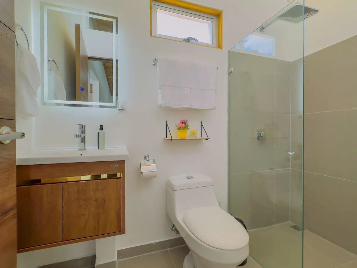 Sustainable Income Producing Lodge — foto 17 de 19