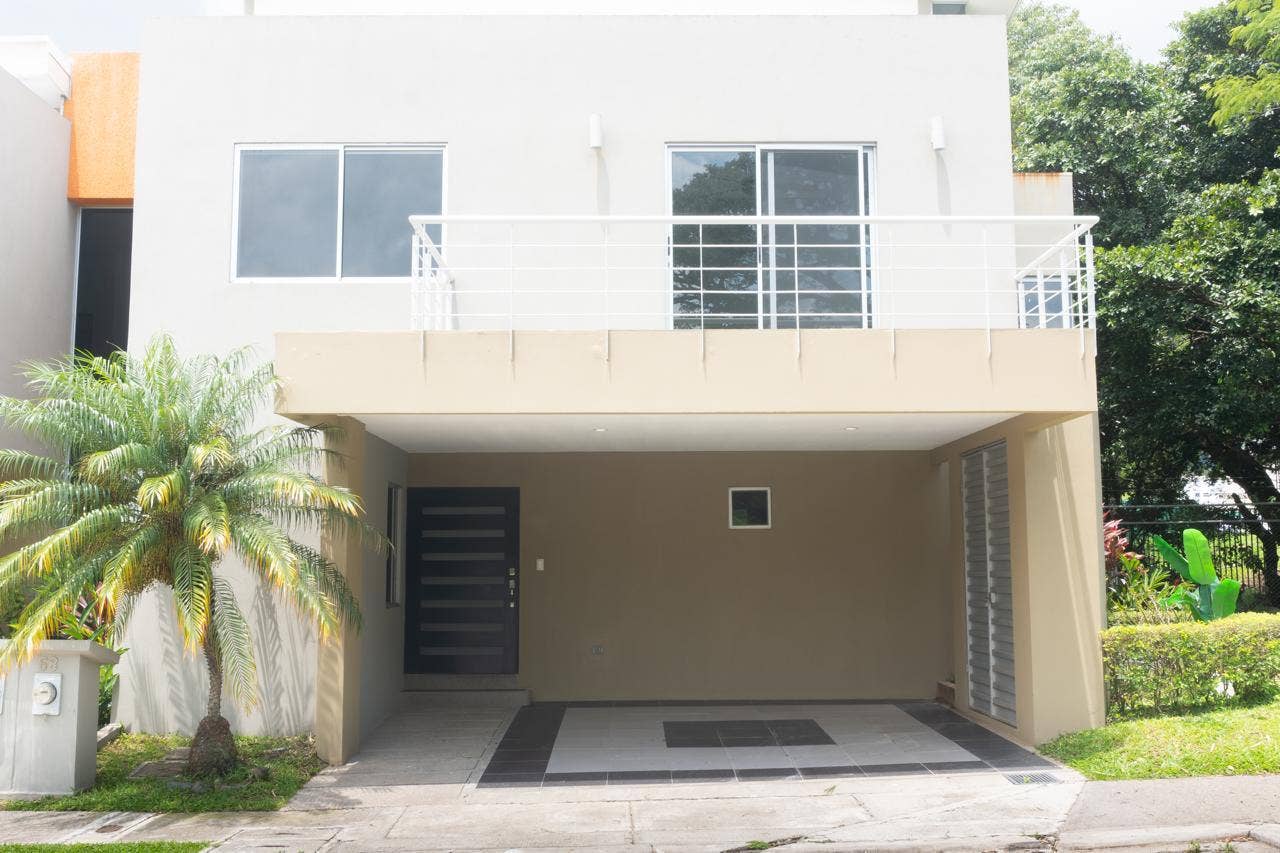 Modern House in Gated community in Santa Ana, Trocadero, Santa Ana, Pozos, Santa Ana, San Jose, Costa Rica 10901