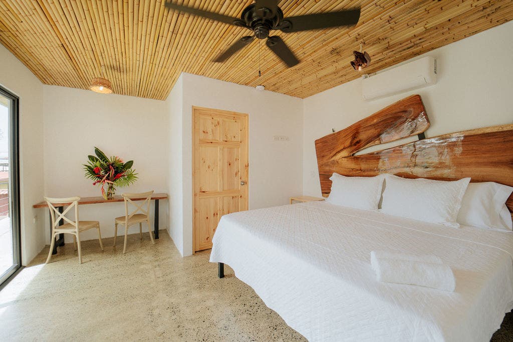 Eco Friendly Retreat — photo 13 of 15