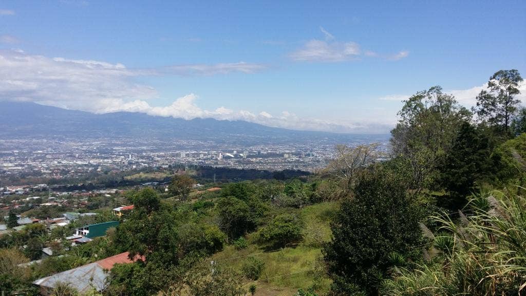 Mountain and City View Lot — foto 3 de 14