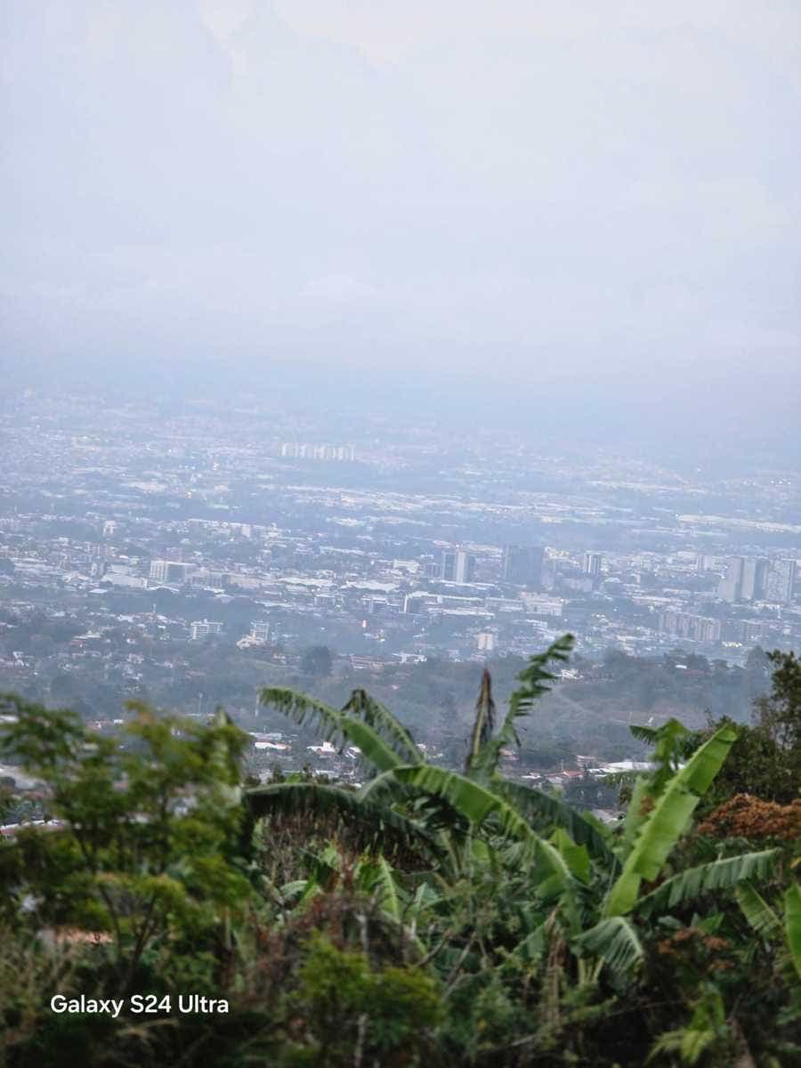 Mountain and City View Lot — foto 11 de 14