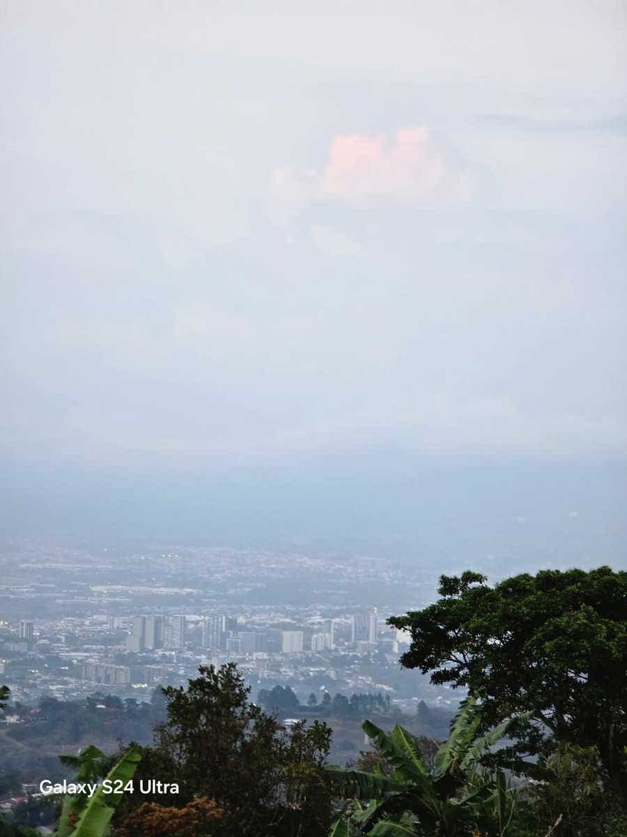 Mountain and City View Lot — foto 12 de 14