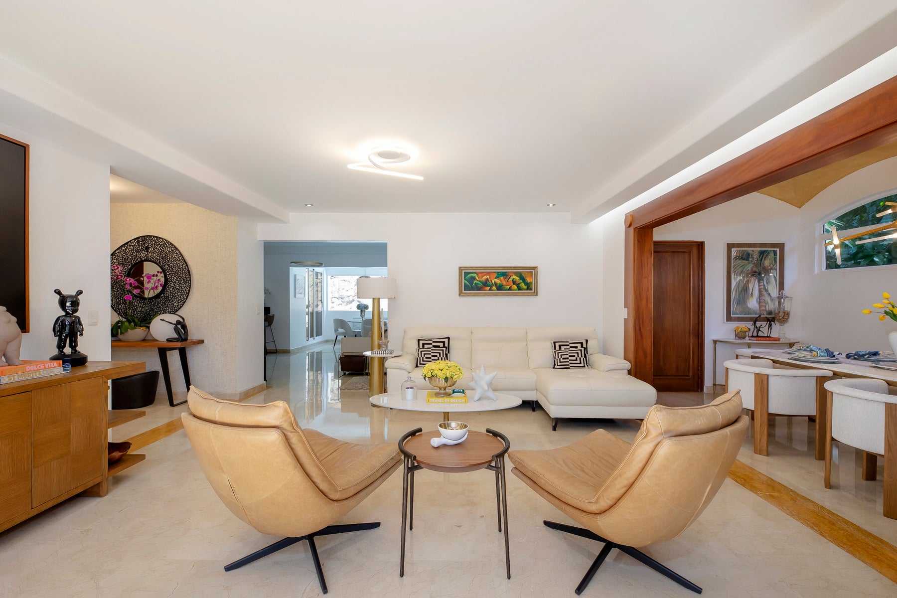 Mediterranean Style Panoramic Residence — photo 11 of 19