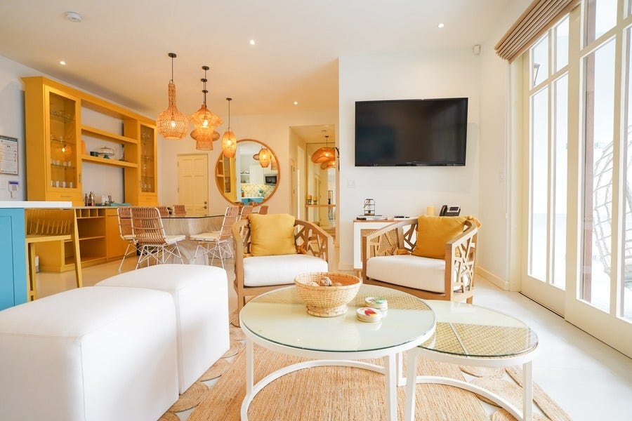 Home in Paseo Miraflores — photo 6 of 19
