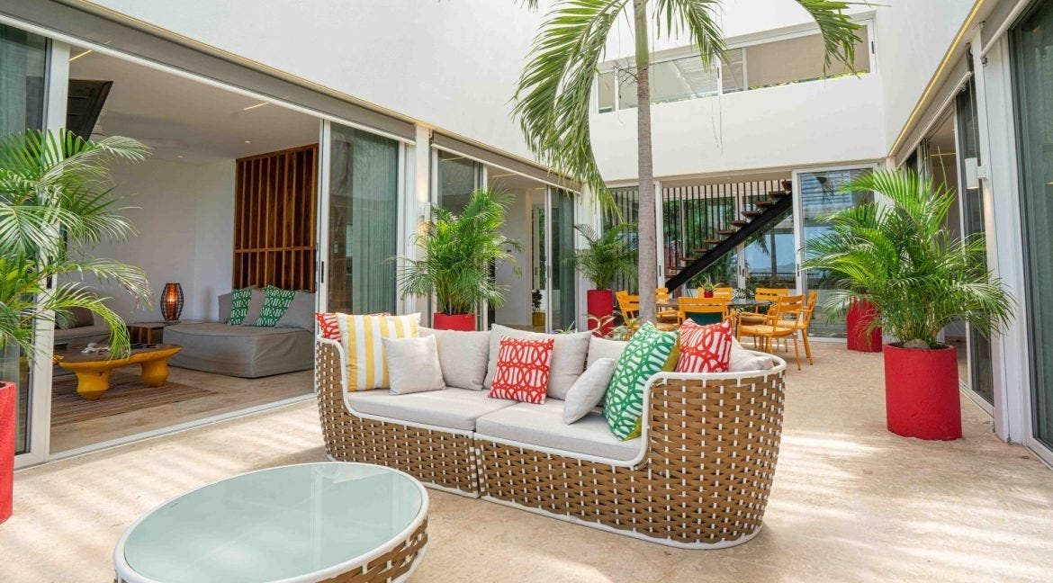Ocean View Residence in Miramar — photo 2 of 19