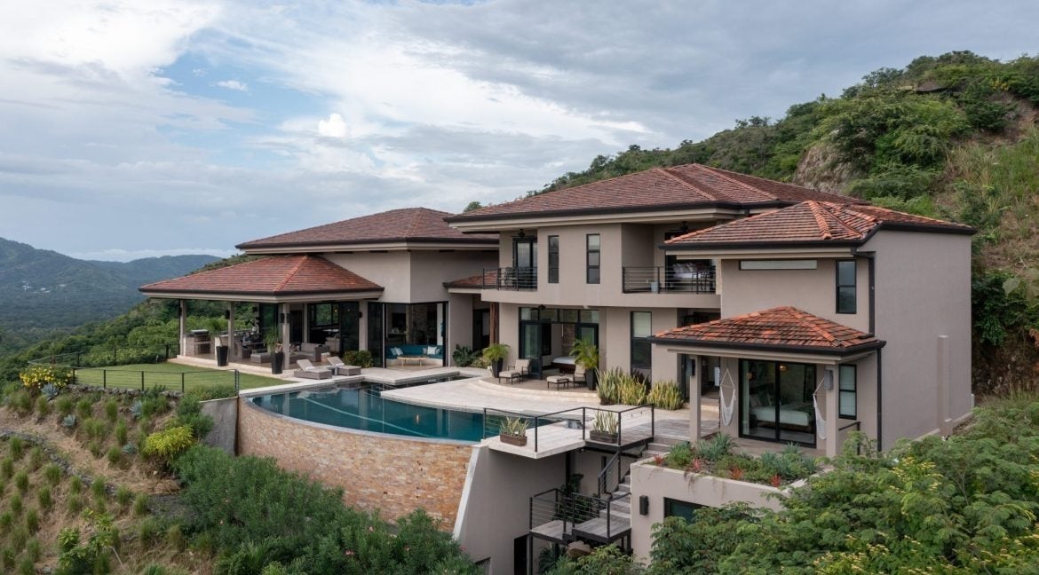 Luxury Ocean View Home — photo 4 of 19