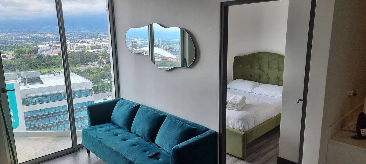 Furnished Modern Apartment — photo 3 of 17