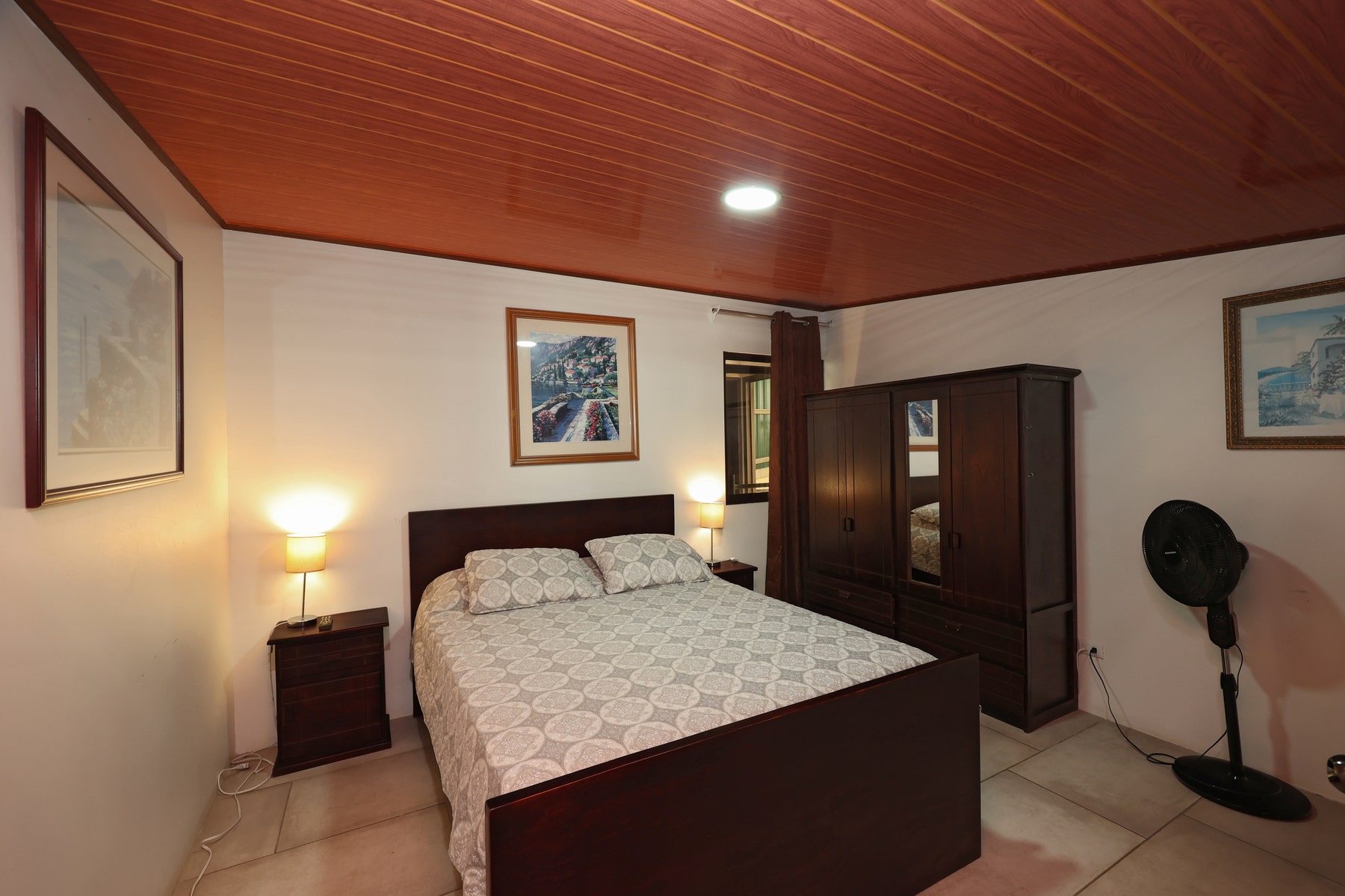 Prime Location Home — photo 16 of 17