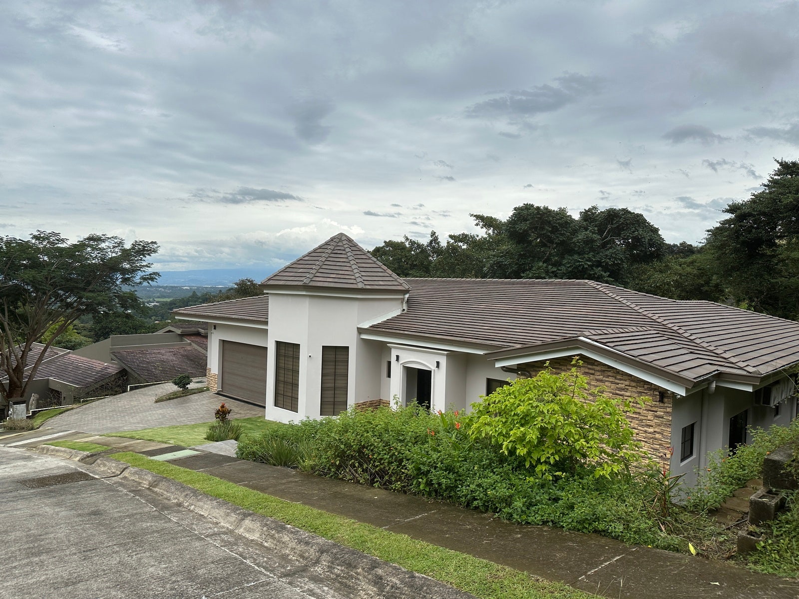 Single Level Home in Gated Community — foto 5 de 19