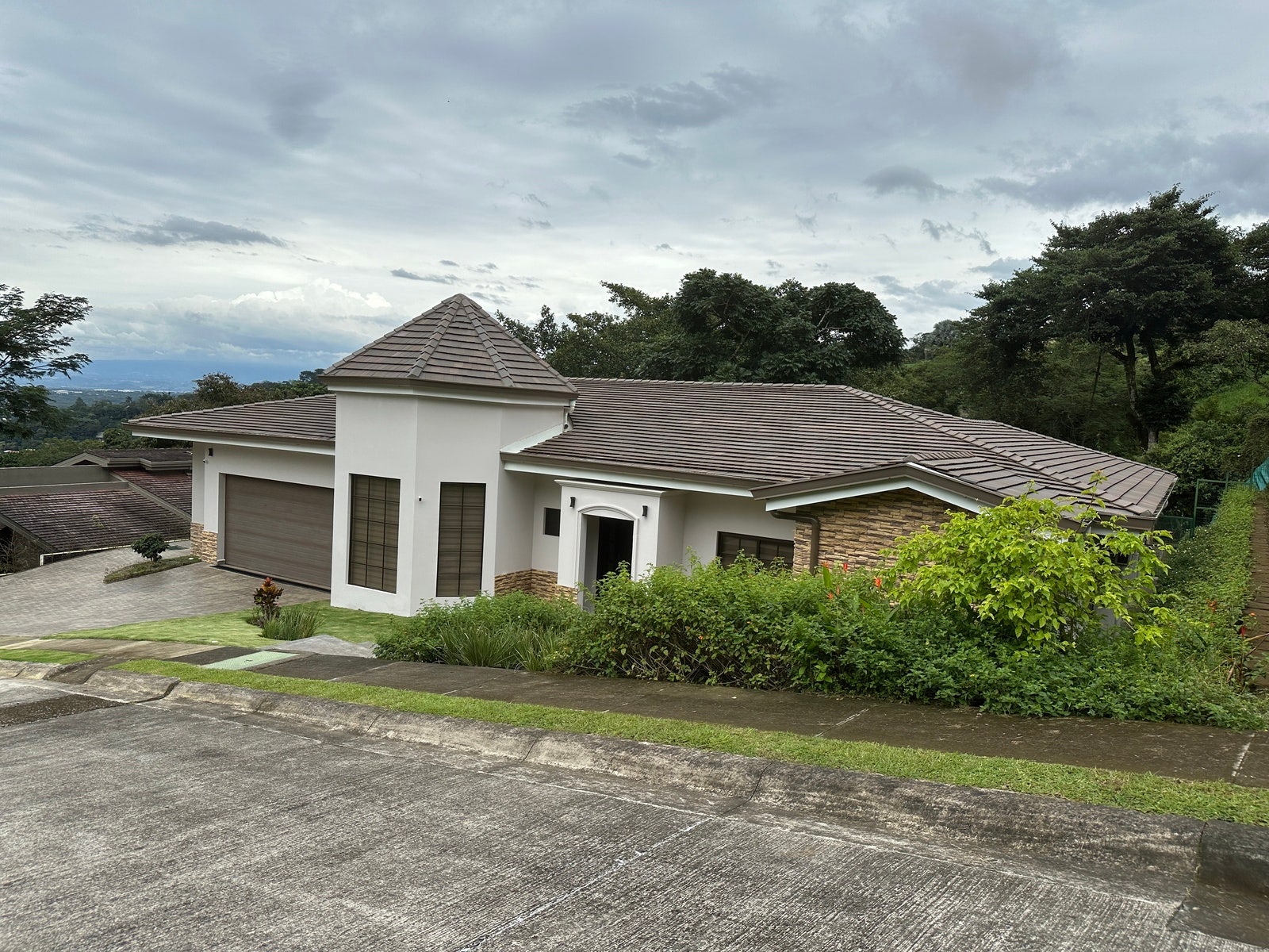 Single Level Home in Gated Community — foto 4 de 19