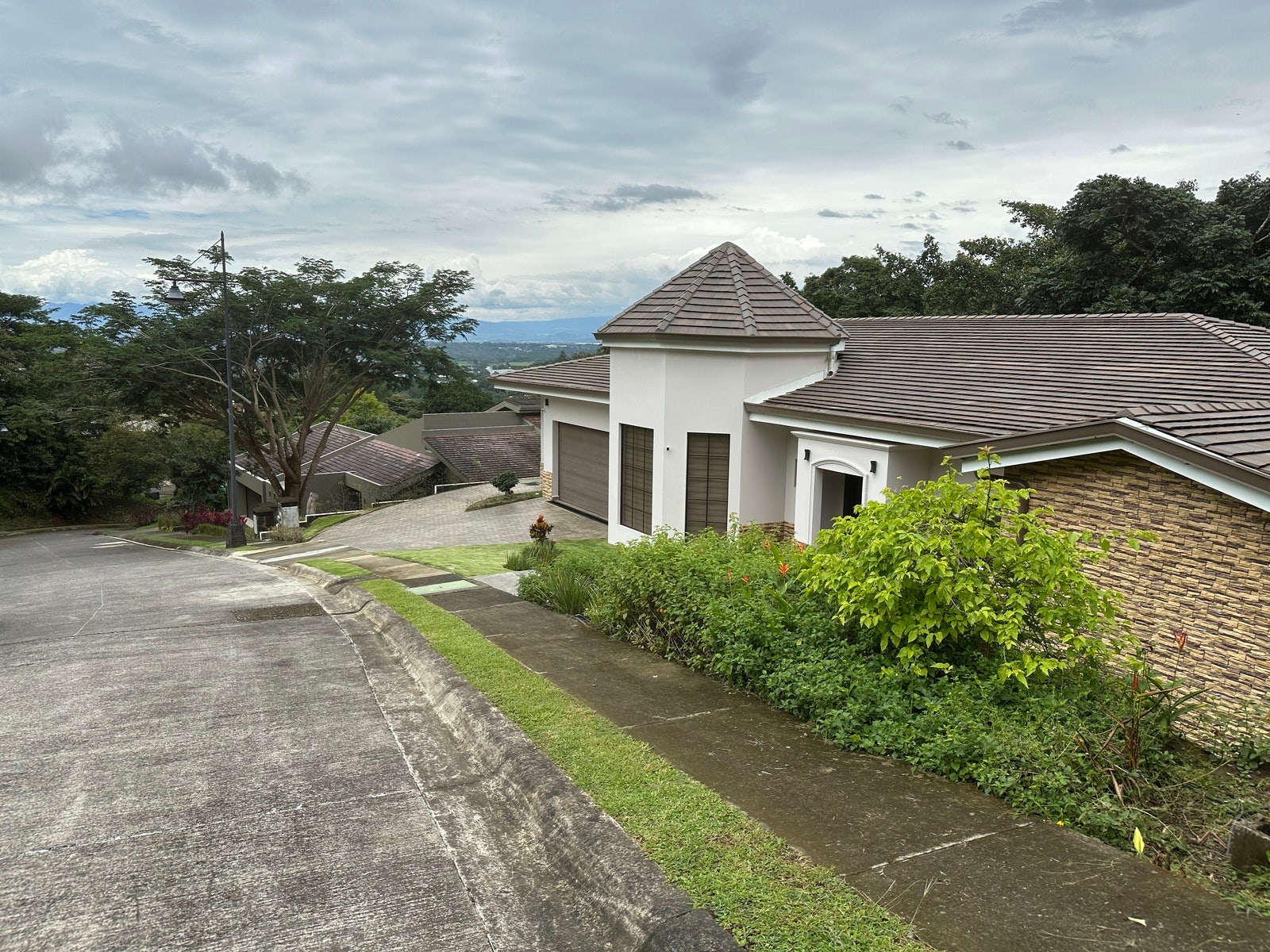 Single Level Home in Gated Community — foto 3 de 19