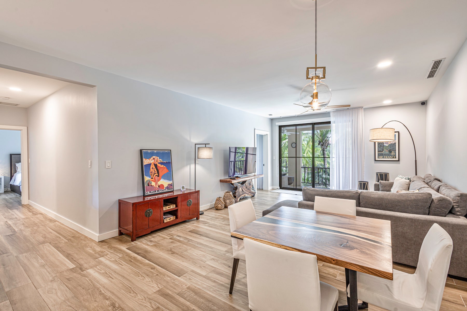 Turnkey Luxury Condo — photo 8 of 19