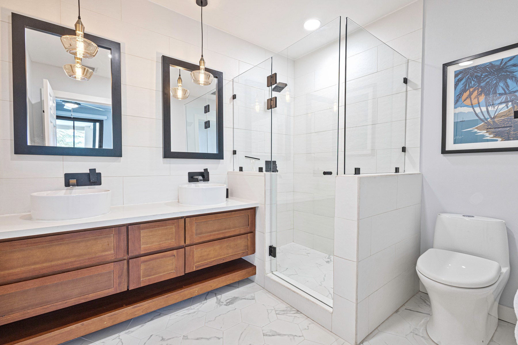 Turnkey Luxury Condo — photo 11 of 19