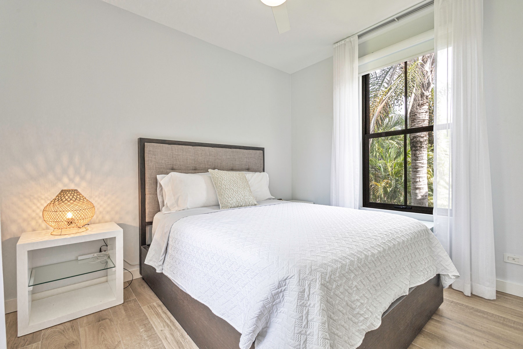 Turnkey Luxury Condo — photo 16 of 19
