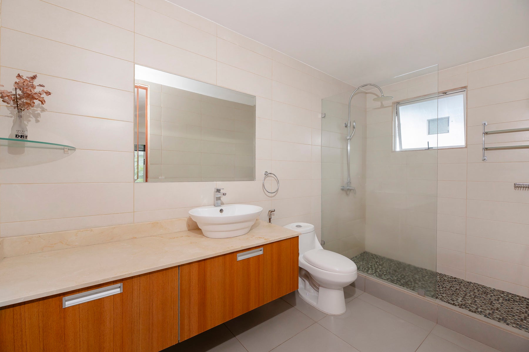 Investment Paseo del Sol Townhouse Santa Ana — photo 11 of 19