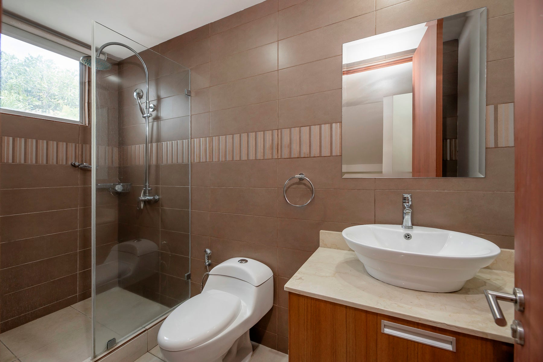 Investment Paseo del Sol Townhouse Santa Ana — photo 14 of 19