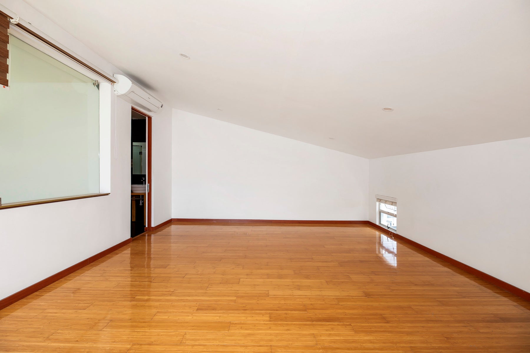 Investment Paseo del Sol Townhouse Santa Ana — photo 16 of 19