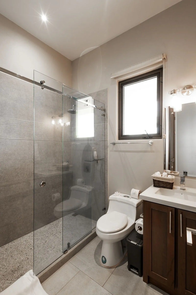 Single Level Ocean View Home — photo 18 of 19