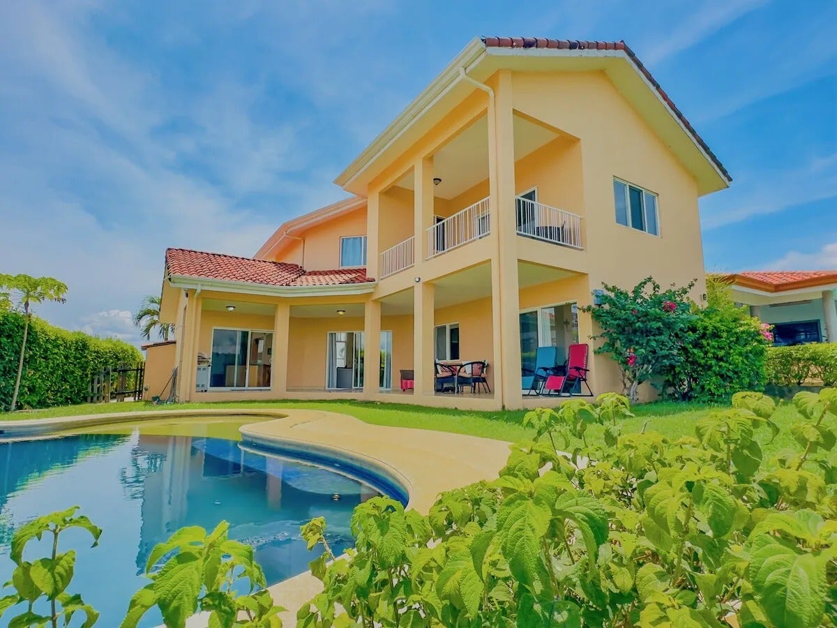 Ocean View Home in Altos del Cacique — photo 8 of 19