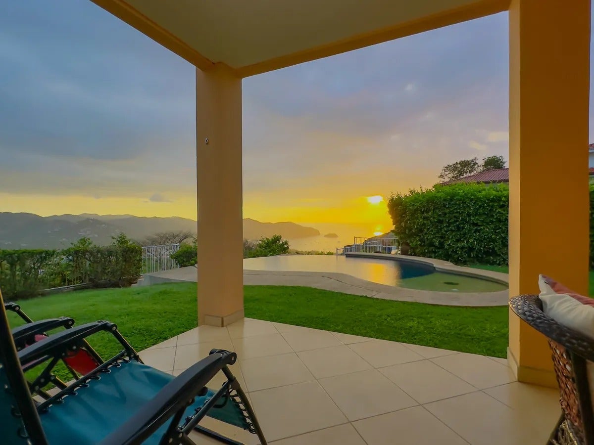 Ocean View Home in Altos del Cacique — photo 9 of 19